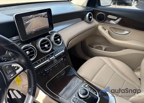 2019 Mercedes-Benz Glc 300 z USA, uszkodzony, nr VIN WDC0G4JB5KV153685